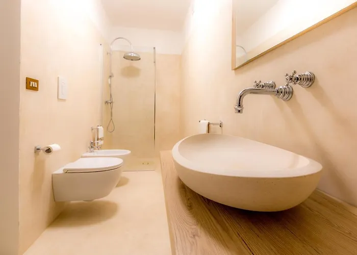 Bed & Breakfast Giulio Dimora Storica 4*