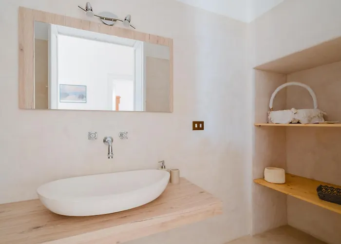 Giulio Dimora Storica Bed & Breakfast 4*