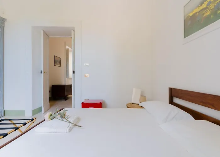 Bed & Breakfast Giulio Dimora Storica 4*